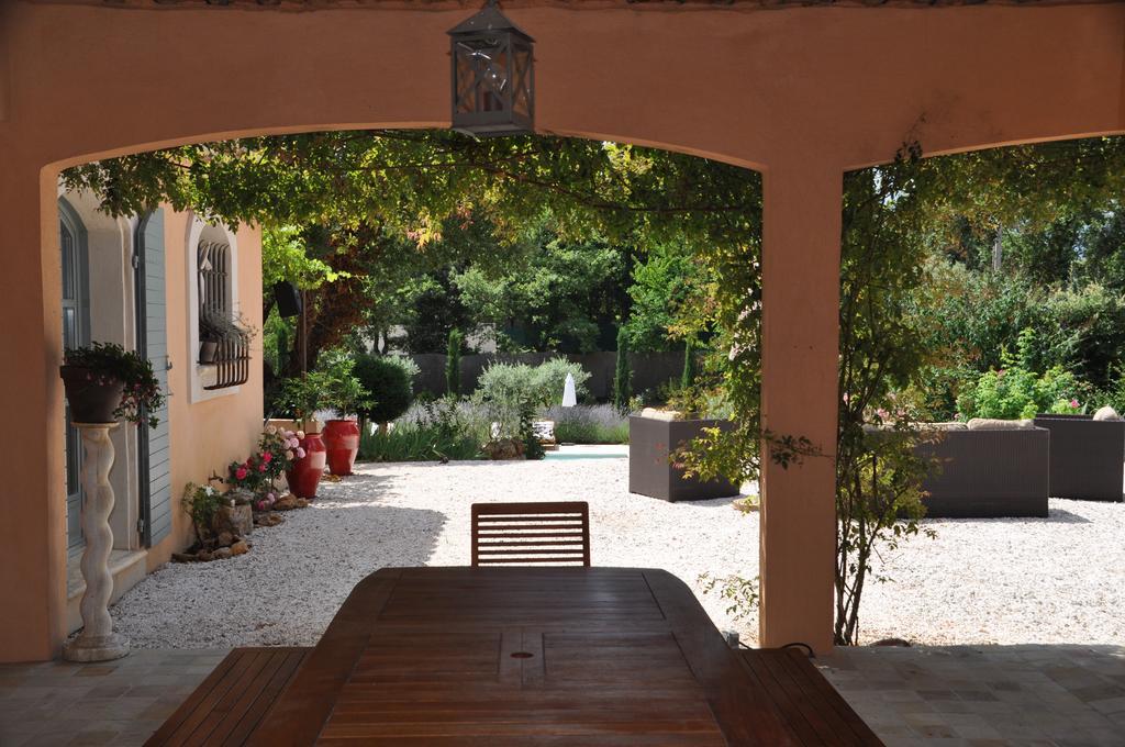 Le Clos Geraldy - Chambres D'Hotes De Charme, Piscine Et Spa Saint-Maximin Buitenkant foto