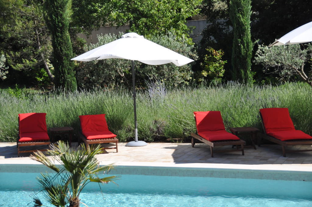 Le Clos Geraldy - Chambres D'Hotes De Charme, Piscine Et Spa Saint-Maximin Buitenkant foto